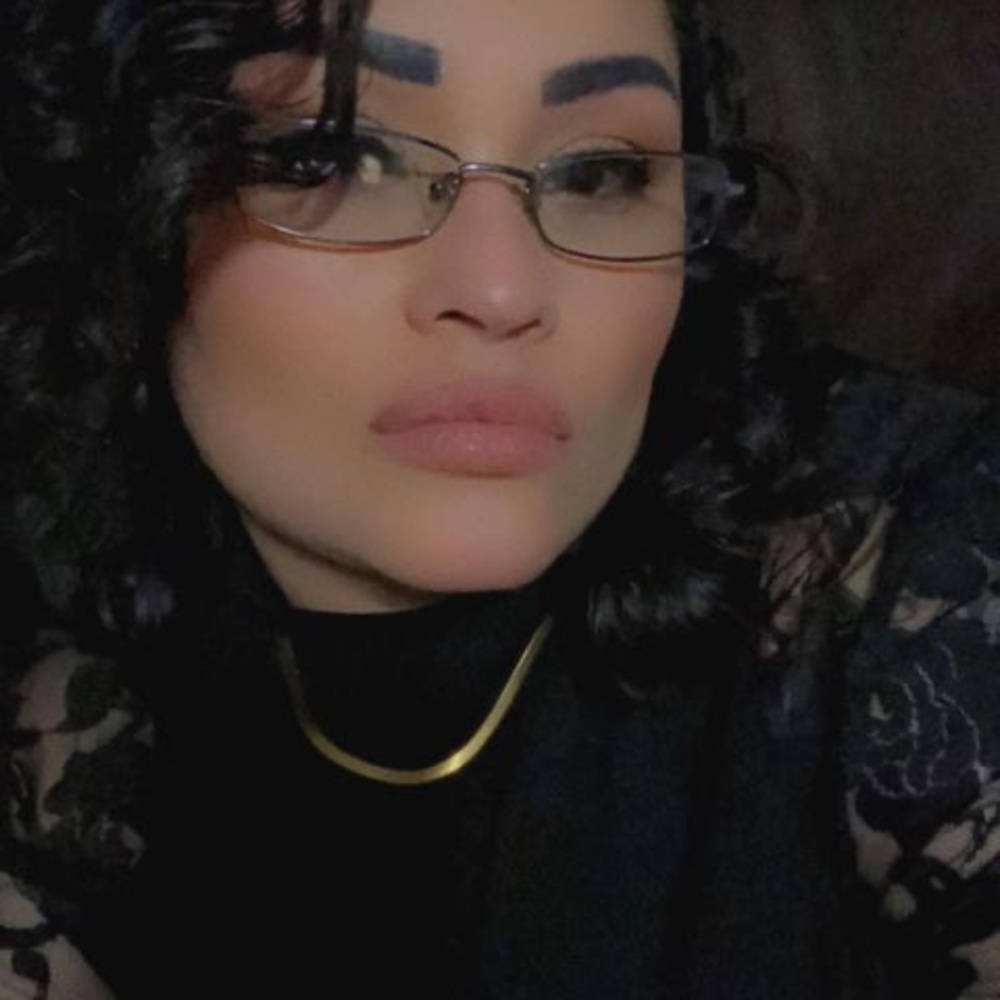 Meet your Posher, Denyse